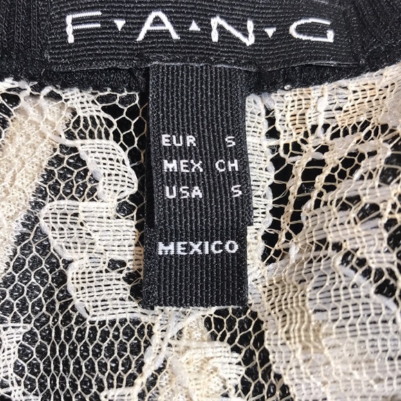 Light woman’s small lace pattern sweater - Picture 5 of 5